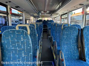 Viterbo - L'interno di un bus Francigena
