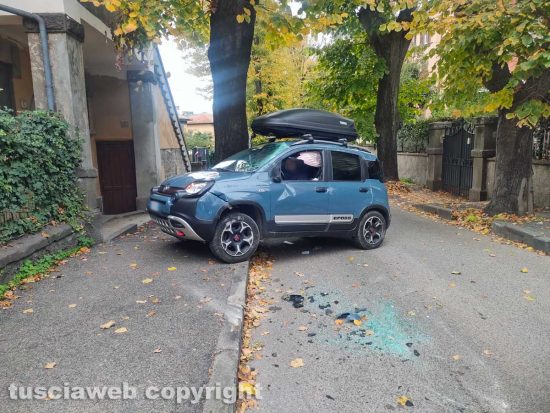 Viterbo - Incidente tra via Lorenzo da Viterbo e via Vanni