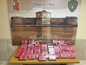 Civitavecchia - La cocaina sequestrata