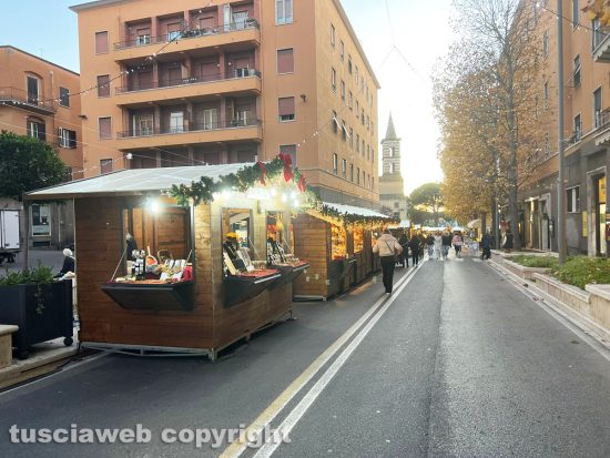 Viterbo - Inaugurazione mercatino di Natale