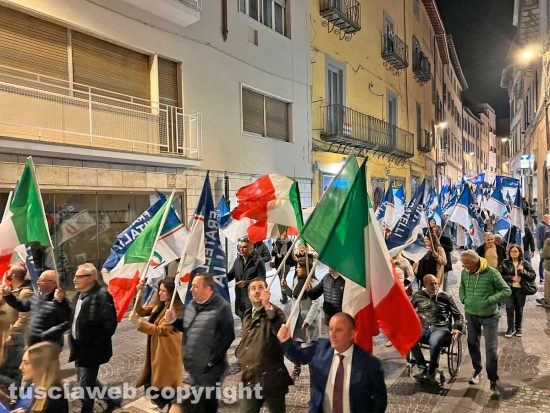 Viterbo - La manifestazione FdI per la caduta del muro di Berlino