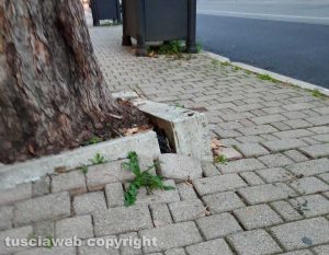 Fabrica di Roma - Marciapiede rialzato