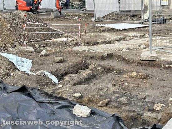 Viterbo - Gli scavi archeologici di piazza del comune