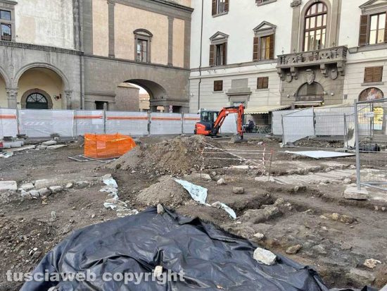 Viterbo - Gli scavi archeologici di piazza del comune