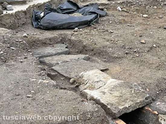 Viterbo - Gli scavi archeologici di piazza del comune
