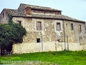 Viterbo - La casina del custode nel giardino della diocesi