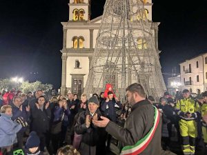 Bassano in Teverina - L'accensione dell'albero di Natale - Il sindaco Romoli