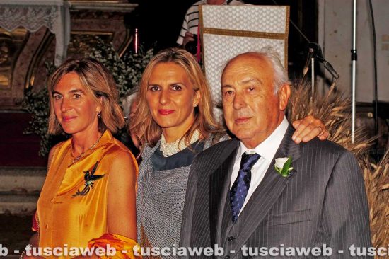 Viterbo - Silvio Ascenzi con le figlie, da sinistra, Gabriella e Nicoletta