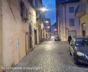 Viterbo - Via dell'Orologio vecchio senza luminarie