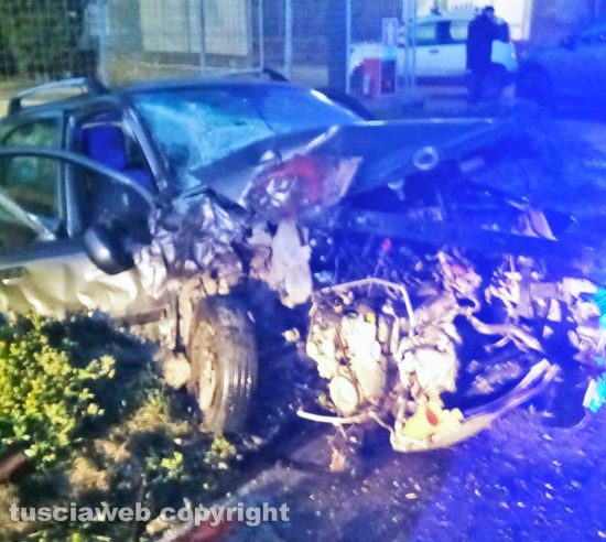 Frontale sulla Tuscanese - La Fiat Panda distrutta