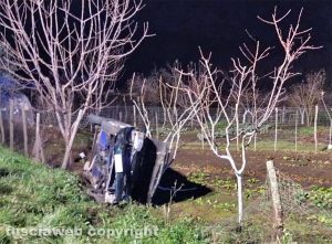 Valentano - Auto sbanda e si capotta sulla Verentana