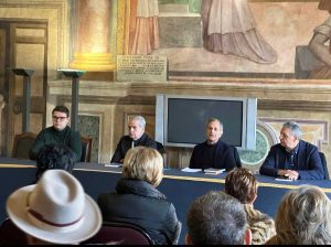 Viterbo - Francesco Giro ha presentato il suo nuovo libro "Silvio Berlusconi e la città ideale"