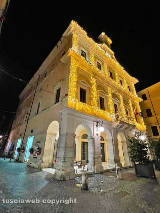 Civita Castellana illuminata per l'apertura dell'anno giubilare 2025