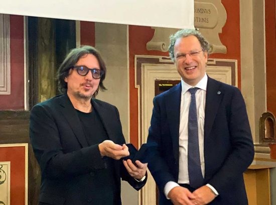 Viterbo - Marco Camisani Calzolari di Striscia La Notizia e il rettore Stefano Ubertini