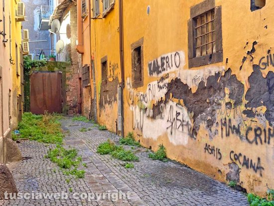 Viterbo - Via della Parrocchia