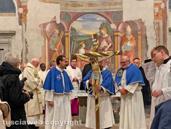 Viterbo - Il vescovo Piazza dà il via al Giubileo 2025