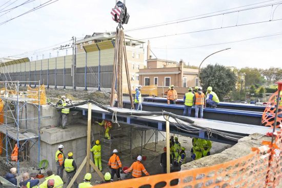 Il nuovo sottovia sulla linea FL1 tra le stazioni di Roma Ostiense e Fiumicino Aeroporto