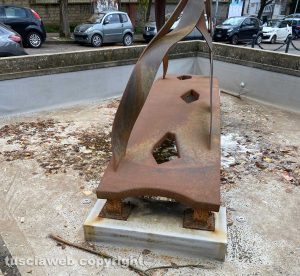 Viterbo - Le condizioni di piazza Vittorio Veneto