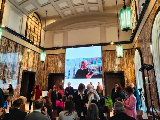 Napoli - La presidente della Cooperativa Sociale Gea, Alessandra Senzacqua, riceve il premio Woman Value Company 2024