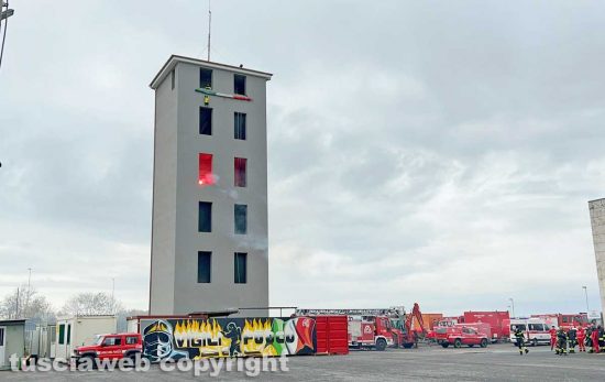 Viterbo - i Vigili del fuoco festeggiano Santa Barbara