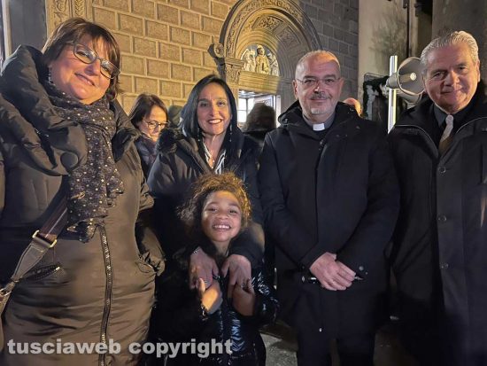 Da sinistra: Irene Temperini, Katia Scardozzi, don Massimiliano Balsi e Giovanni Arena