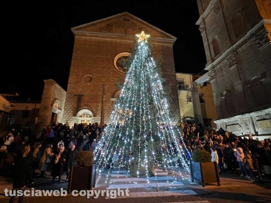 Accensione albero di Natale della Quercia