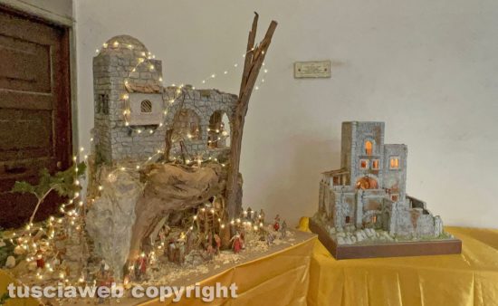 Viterbo - Mostra 100 presepi nel chiostro della basilica di Santa Maria della Quercia