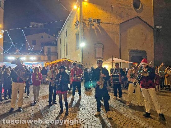 Viterbo - L'accensione dell'albero di Natale 2024