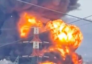 Calenzano - L'incendio all'impianto Eni domato