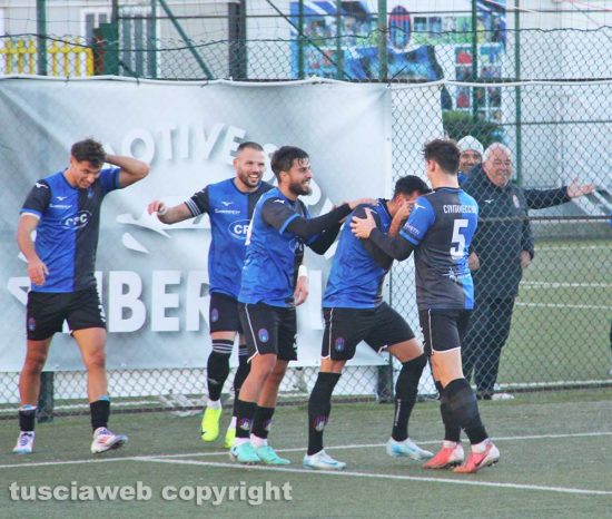Civitavecchia Calcio - La squadra esulta dopo un gol