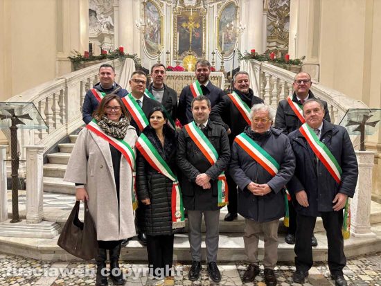 Civita Castellana - Il vescovo Marco Salvi apre il Giubileo - I sindaci della diocesi