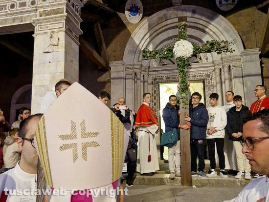 Civita Castellana - Il vescovo Marco Salvi apre il Giubileo
