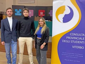 Nella foto da sinistra il vicepresidente Federico Ciofo, il presidente rieletto Luca Santo e la segretaria Aurora Germani