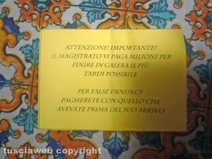 Caprarola - Lo strano biglietto comparso nella cassetta della posta di alcuni cittadini