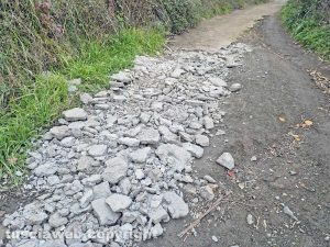 Montefiascone - Valle del lago - Rifiuti edili utilizzati come tappa buche