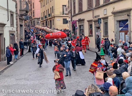 Viterbo - La calza più lunga del mondo - Edizione 2025