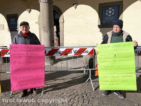 Viterbo - La protesta di Antonio Bartolomei e Vincenzo Giulianelli