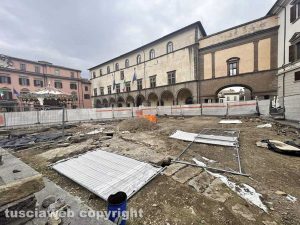 Viterbo - Il cantiere di piazza del Comune