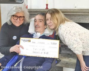 Emma Ferrari responsabile Fondazione Serena Onlus centro clinico Nemo Roma per comunicazione e donazioni con Italo Leali e la sorella