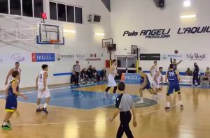Sport - Basket - Una fase del match tra Nb Aquilano e Stella Azzurra
