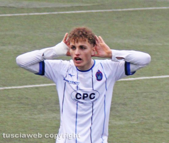 Civitavecchia - Cesaroni festeggia il gol