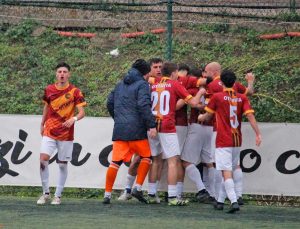 Sport - Calcio - L'Ottavia festeggia l'importante vittoria nel recupero.