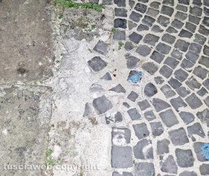 Viterbo - Pavimentazione del parcheggio di piazza della Trinità