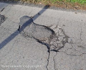 Fabrica di Roma - Buche in via Enrico Toti