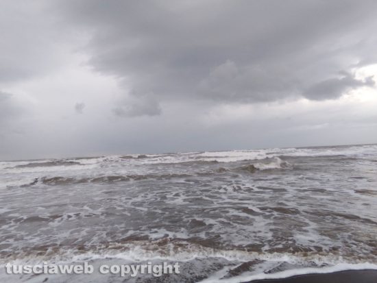Tarquinia - mare d'inverno 