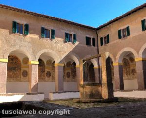 Soriano nel Cimino - Il chiostro della chiesa Santa Maria Del Poggio