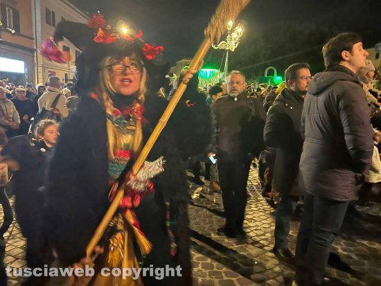 Viterbo - La Befana 115 in piazza della Rocca