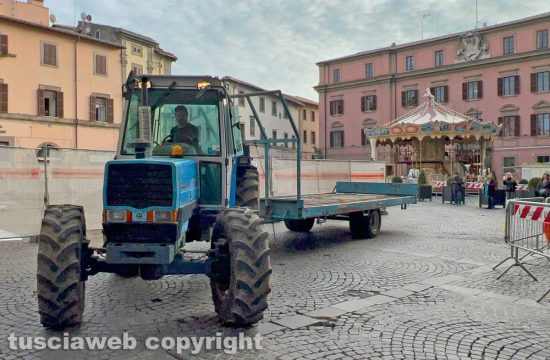 Viterbo - Le prove per il Carnevale viterbese in piazza del Comune