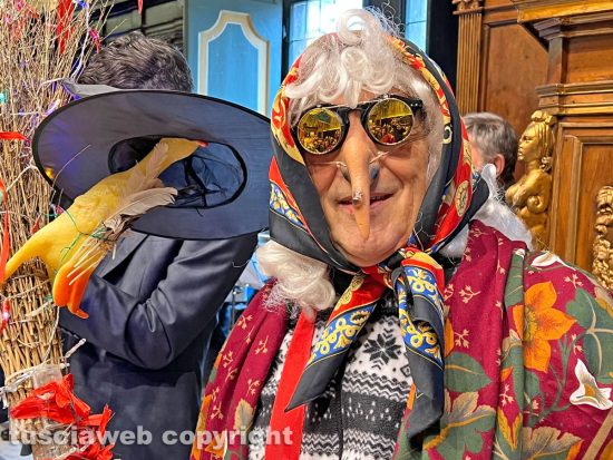 Viterbo - Conferenza stampa Befana 115 e calza della befana più lunga del mondo