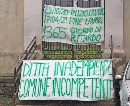 Graffignano - Manifestazione per i ritardi nell'apertura della scuola primaria e dell'infanzia a Sipicciano